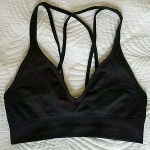 Lululemon Seamlessly Plunge Bra
